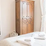 Апартаменты Couples Getaway In Windermere, Ground Floor Flat With Parking Уиндермир