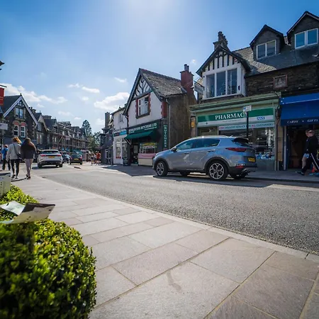 Couples Getaway In Windermere, Ground Floor Flat With Parking Уиндермир