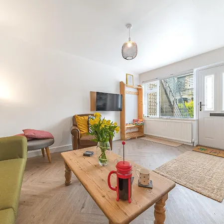 Couples Getaway In Windermere, Ground Floor Flat With Parking * Windermere