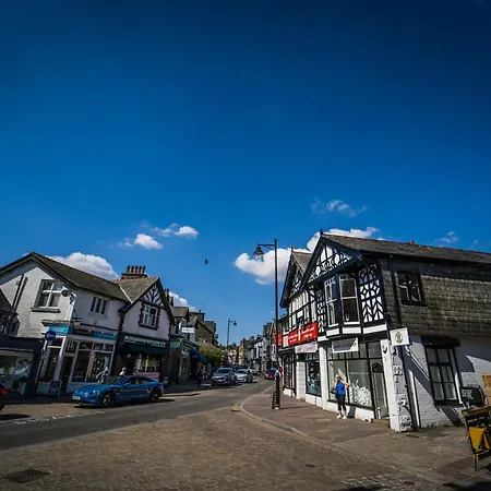 Couples Getaway In Windermere, Ground Floor Flat With Parking * Windermere