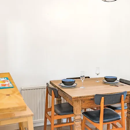 Couples Getaway In Windermere, Ground Floor Flat With Parking Apartment Windermere
