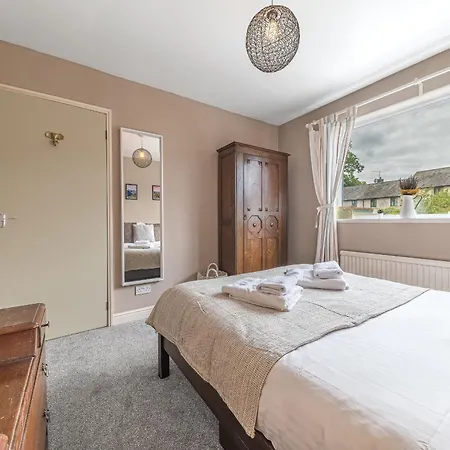 Apartment Couples Getaway In Windermere, Ground Floor Flat With Parking *