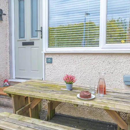Couples Getaway In Windermere, Ground Floor Flat With Parking